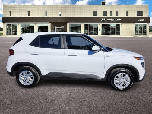 2026 Hyundai VENUE SE