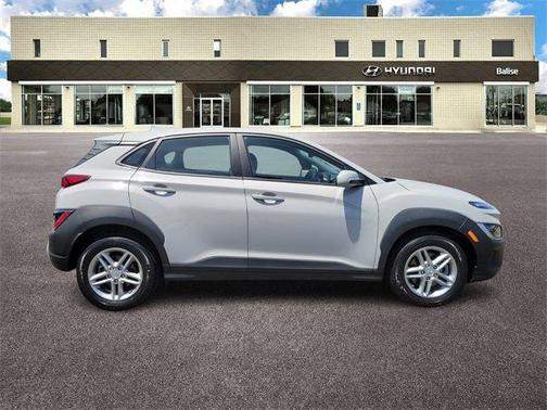 2022 Hyundai KONA SE