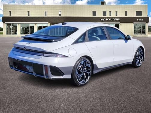 White 2024 Hyundai IONIQ 6 SEL