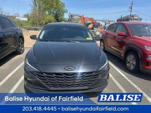 2022 Hyundai ELANTRA SEL