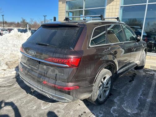 2020 Audi Q7 55 Premium Plus