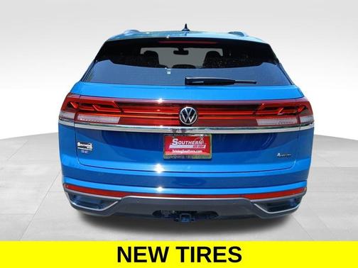 2025 Volkswagen Atlas Cross Sport 2.0T SE w/Technology