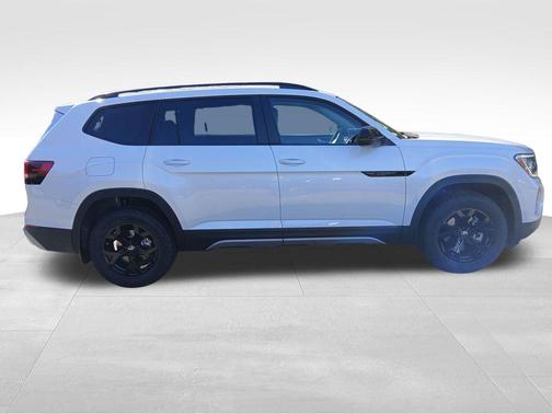 2026 Volkswagen Atlas PEAK EDITION