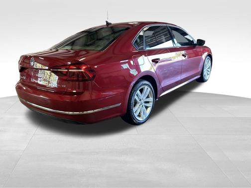 2019 Volkswagen Passat 2.0T Wolfsburg