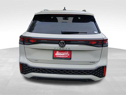 Sandstone 2026 Volkswagen Tiguan 2.0T SEL R-Line