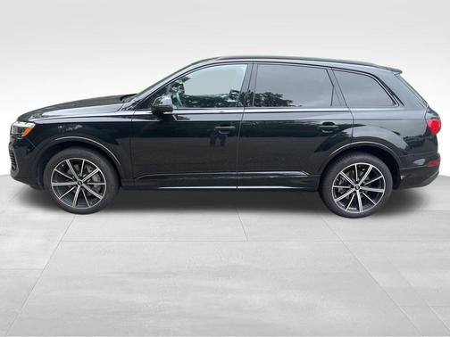 2025 Audi Q7 45 Premium Plus