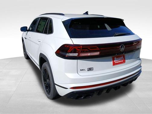 2026 Volkswagen Atlas Cross Sport 2.0T SEL R-Line Black