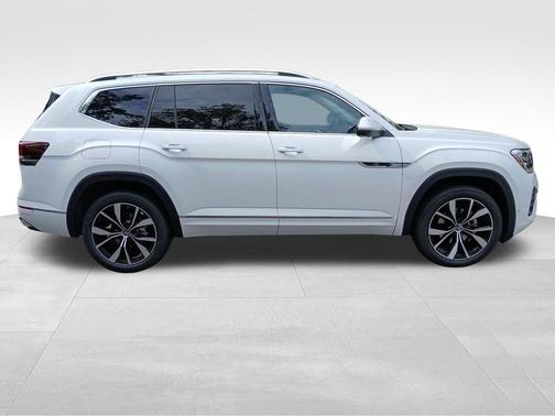 Opal White 2026 Volkswagen Atlas 2.0T SEL Premium R-Line