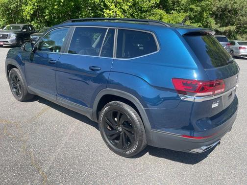 2022 Volkswagen Atlas 3.6L SE w/Technology