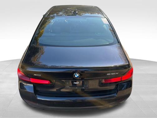 2023 BMW 530 i xDrive