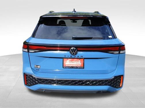 2025 Volkswagen Tiguan 2.0T SE R-Line Black