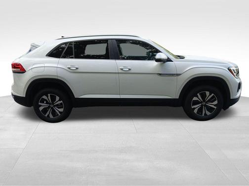 2026 Volkswagen Atlas Cross Sport 2.0T SE