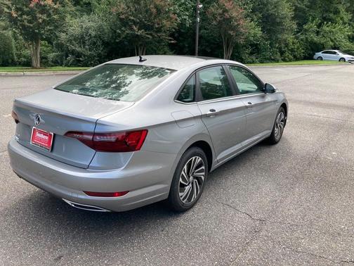 Photo 5 of 30 of 2021 Volkswagen Jetta 1.4T SEL Premium