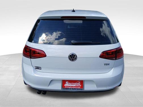 2015 Volkswagen Golf TDI S 4-Door