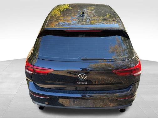 2023 Volkswagen Golf GTI 2.0T S