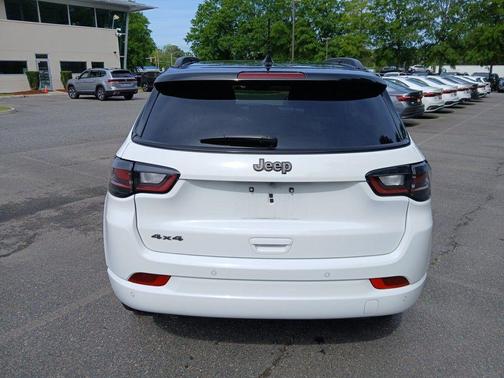 2023 Jeep Compass Altitude