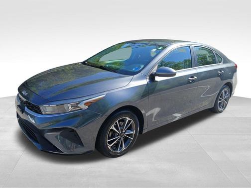 Gravity Gray 2022 Kia Forte LXS