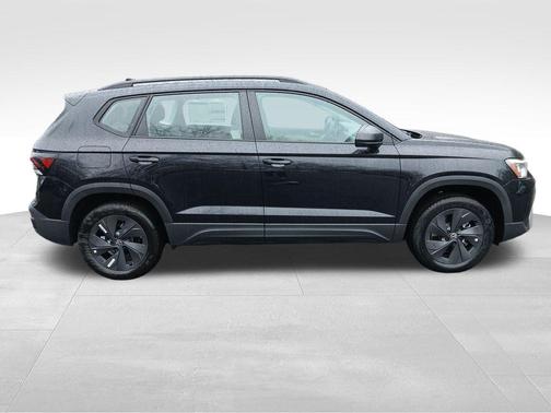 Deep Black Pearl Effect 2026 Volkswagen Taos 1.5T S