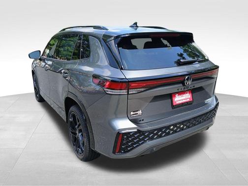 2025 Volkswagen Tiguan 2.0T SE R-Line Black