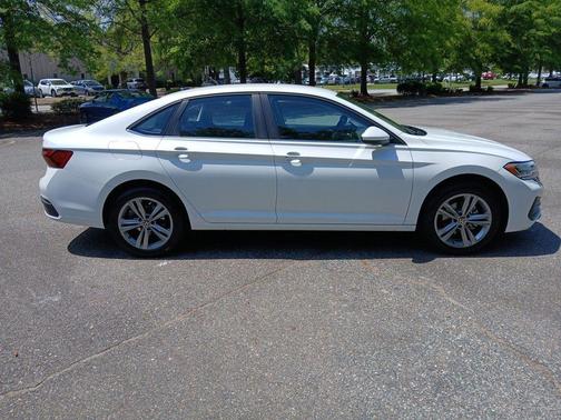2024 Volkswagen Jetta 1.5T SE
