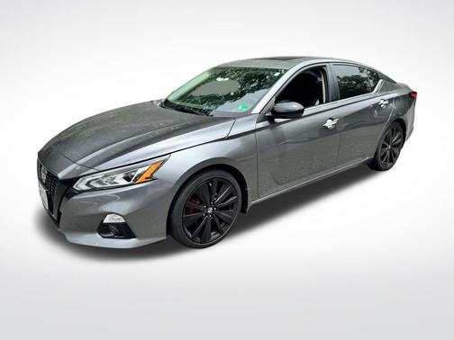 Gun Metallic 2022 Nissan Altima 2.5 SR