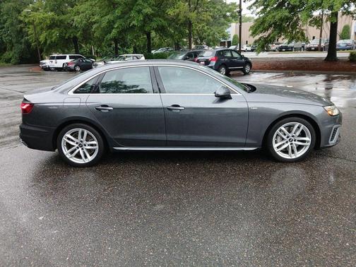 2022 Audi A4 45 S line Premium Plus