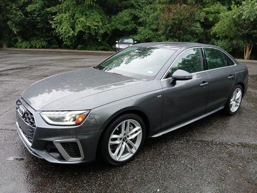 2022 Audi A4 45 S line Premium Plus