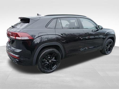 2025 Volkswagen Atlas Cross Sport 2.0T SEL R-Line Black