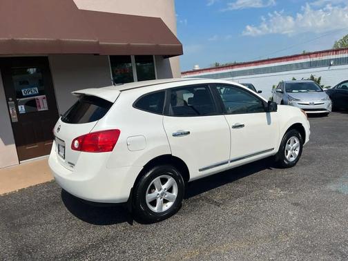 Pearl White 2012 Nissan Rogue S