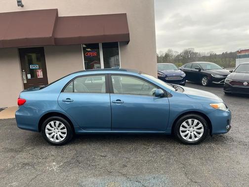 Blue 2013 Toyota Corolla LE