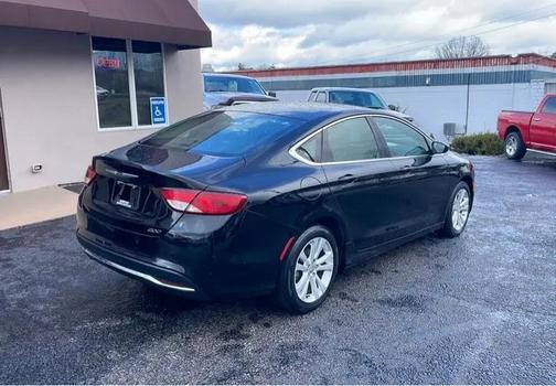 Black Clearcoat 2016 Chrysler 200 Limited