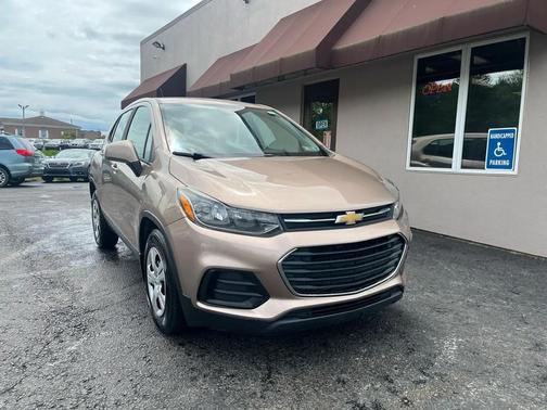 Bronze 2018 Chevrolet Trax LS