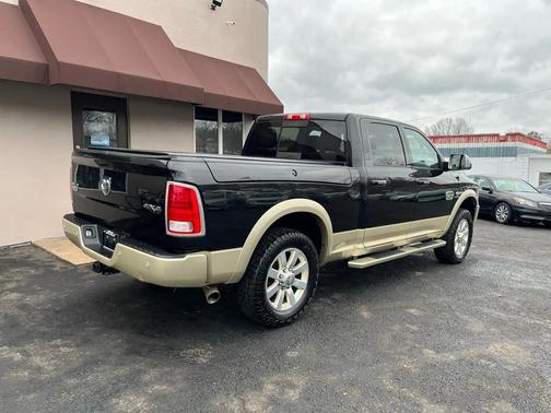 Brilliant Black Crystal Pearlcoat 2016 RAM 2500 Longhorn