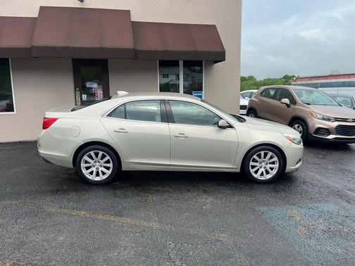 Pewter 2015 Chevrolet Malibu 2LT