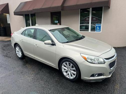 Pewter 2015 Chevrolet Malibu 2LT