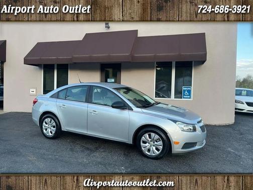 Silver Ice Metallic 2014 Chevrolet Cruze LS