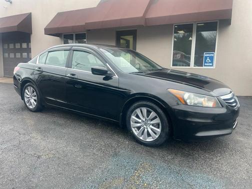 Crystal Black Pearl 2012 Honda Accord SE