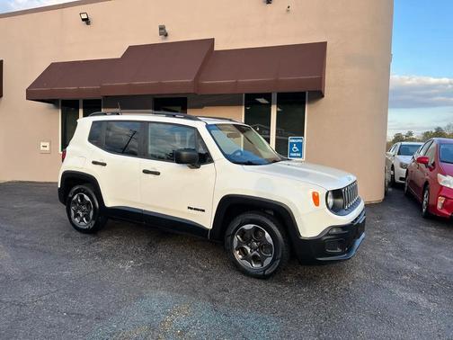 Alpine White 2017 Jeep Renegade Sport