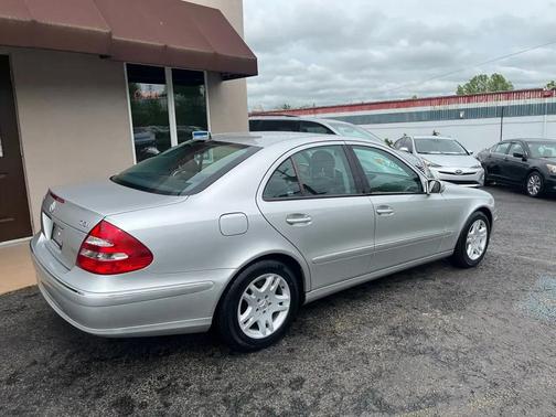 Silver 2005 Mercedes-Benz E-Class E320 CDI