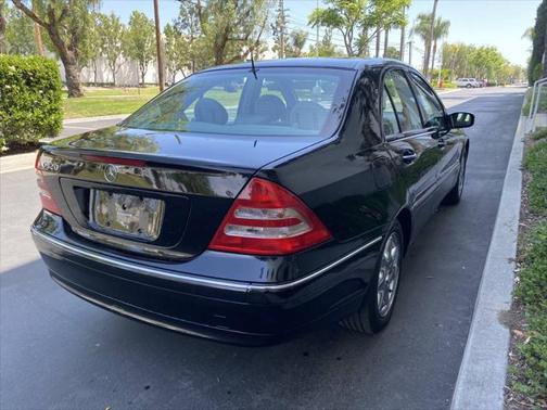 2002 Mercedes-Benz C-Class C 320 4dr Sedan