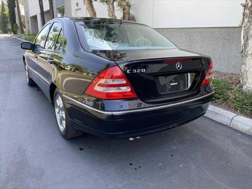 2002 Mercedes-Benz C-Class C 320 4dr Sedan