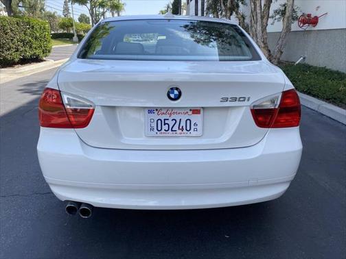 2006 BMW 330 330i 4dr Sedan