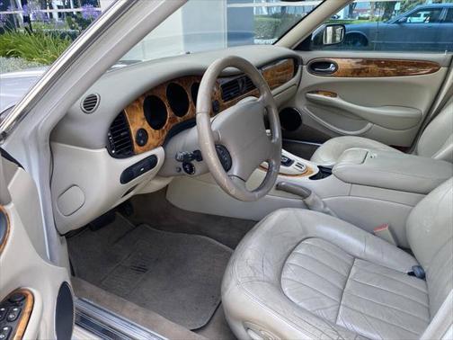 2003 Jaguar XJ XJ8