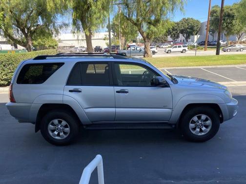 2004 Toyota 4Runner SR5