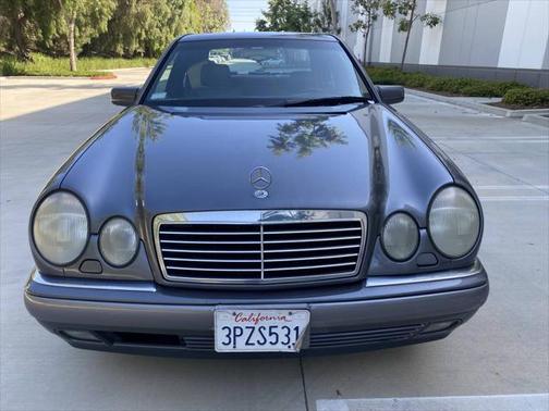 1996 Mercedes-Benz E-Class E 320 4dr Sedan