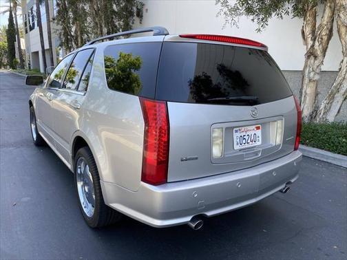 2004 Cadillac SRX V8