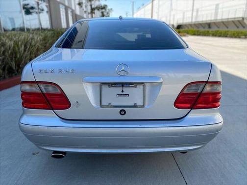 2001 Mercedes-Benz CLK-Class 320