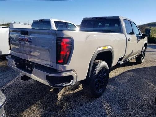 2026 GMC Sierra 3500 AT4