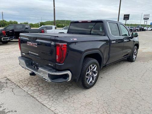 Titanium Rush Metallic 2022 GMC Sierra 1500 SLT