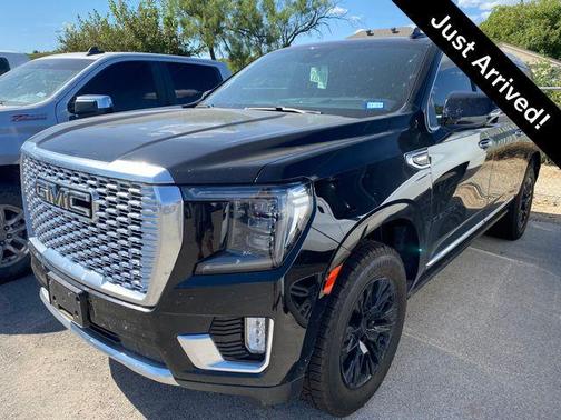 Onyx Black 2024 GMC Yukon XL Denali